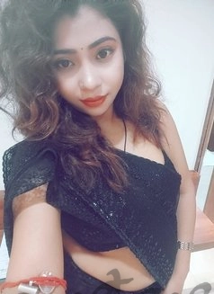 Call Girl Goa Advika