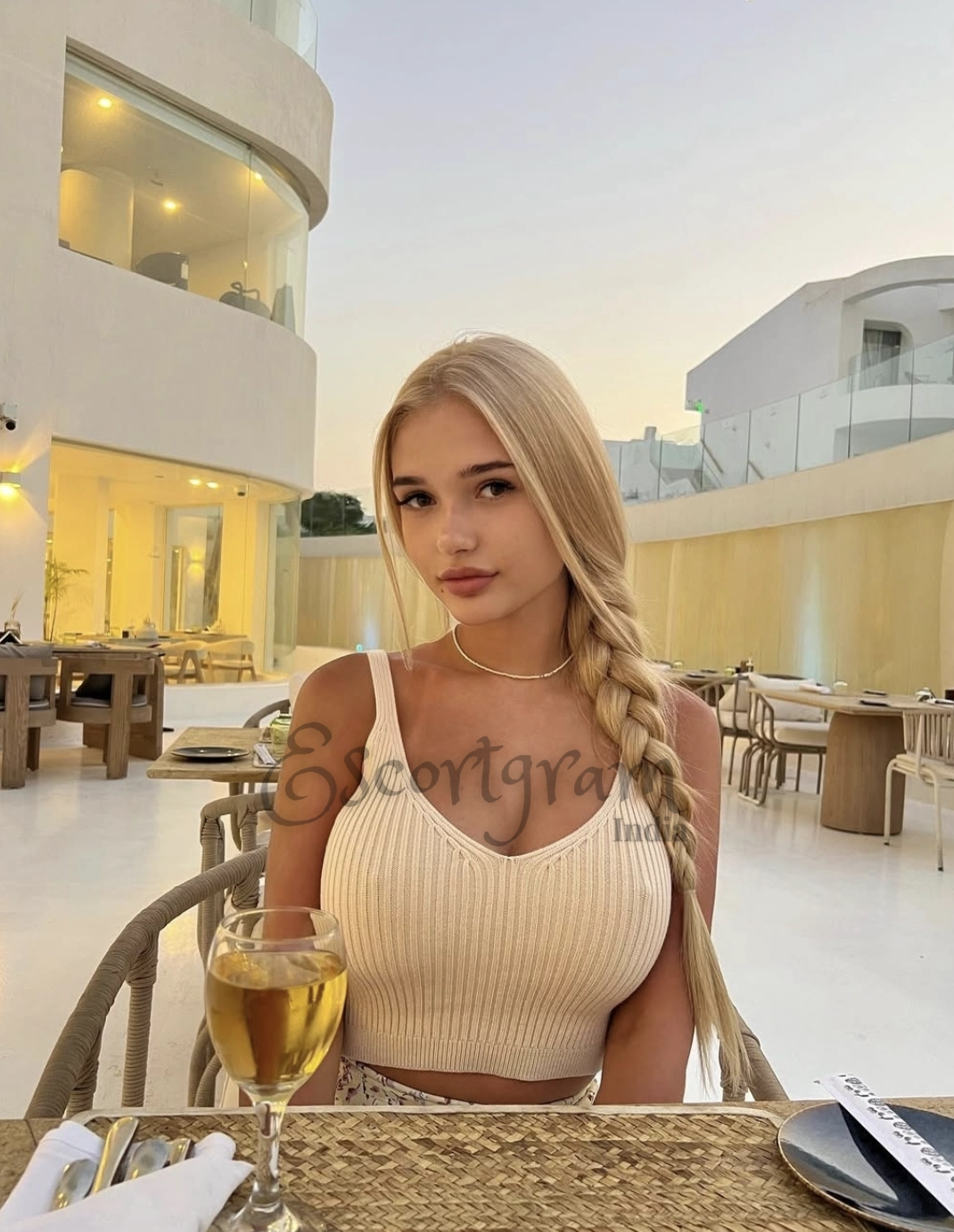 Call Girl Goa - Emily