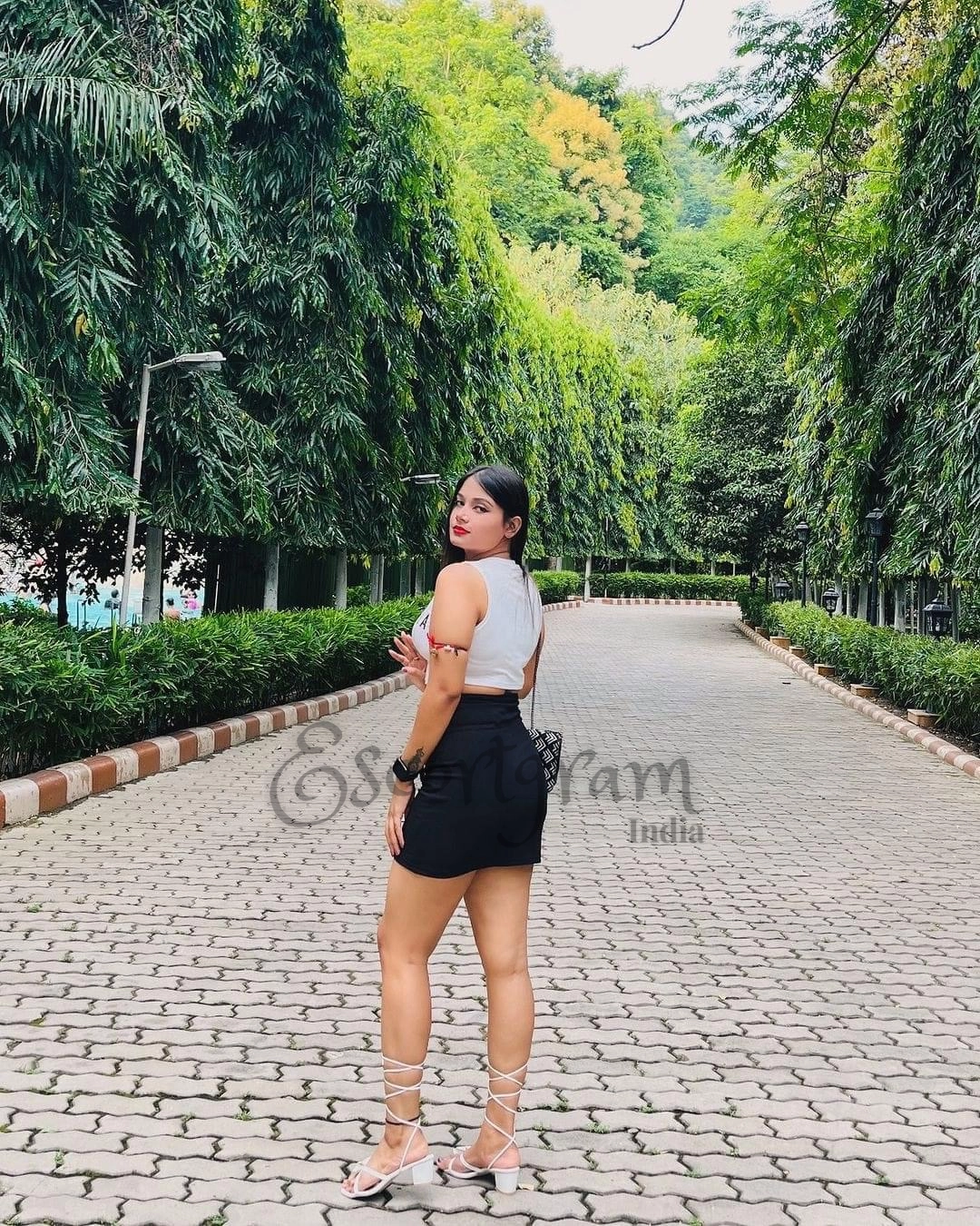 Call Girl Goa Suhani