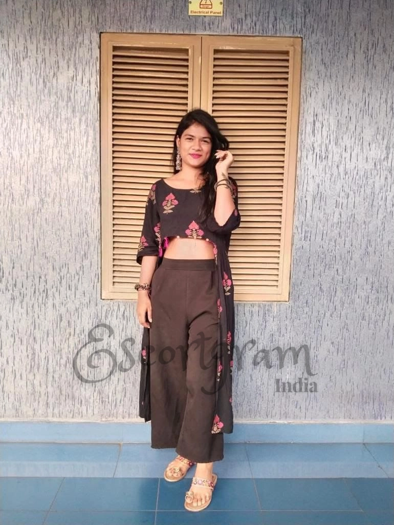 Call Girl Goa - Suhani Sharma